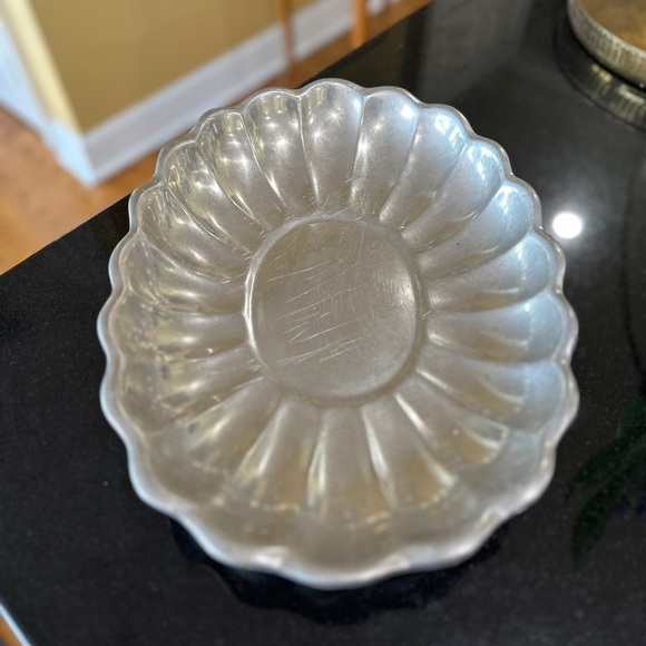 Wilton Silver Serving Platter - Picture 1 of 4